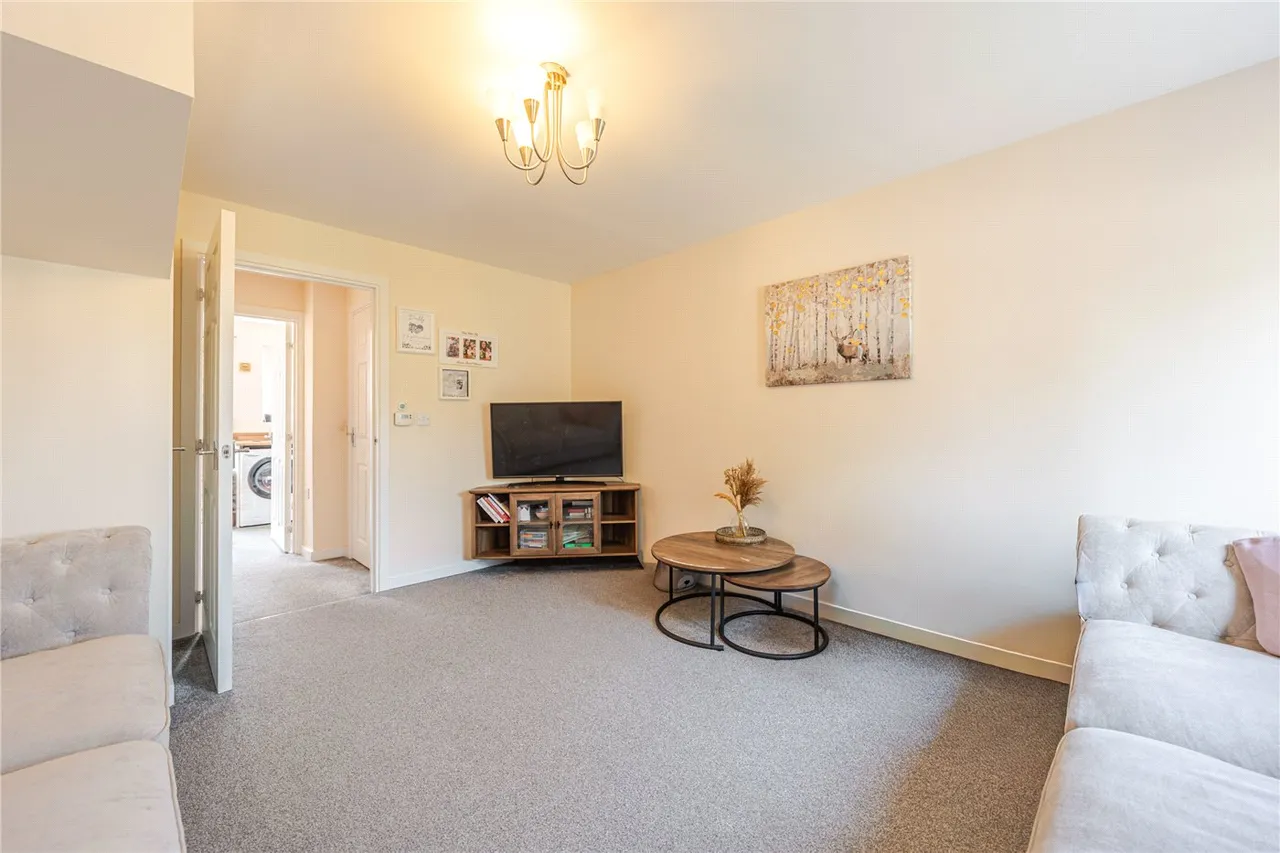 Lancaster Way, Whitnash, Leamington Spa, Warwickshire, CV31, photo 5