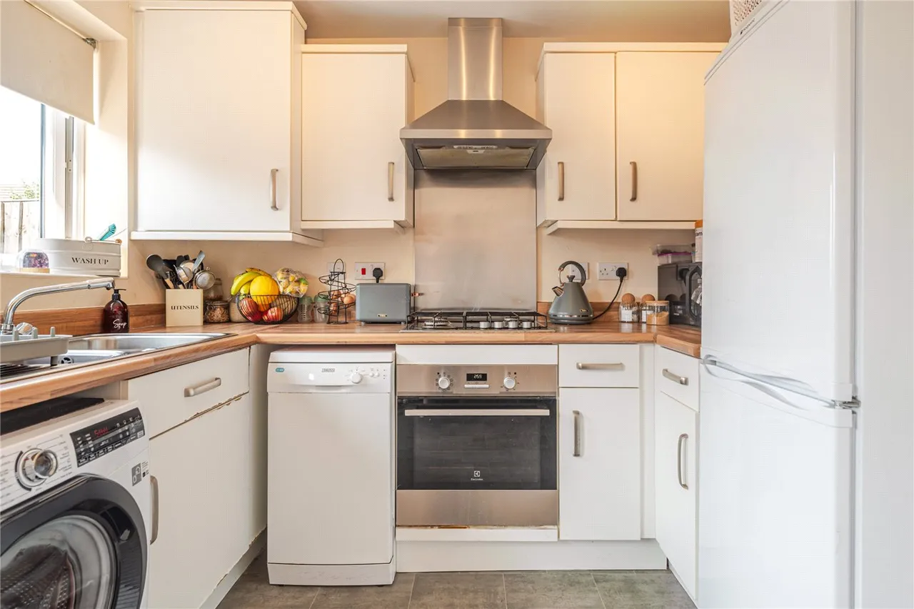 Lancaster Way, Whitnash, Leamington Spa, Warwickshire, CV31, photo 6