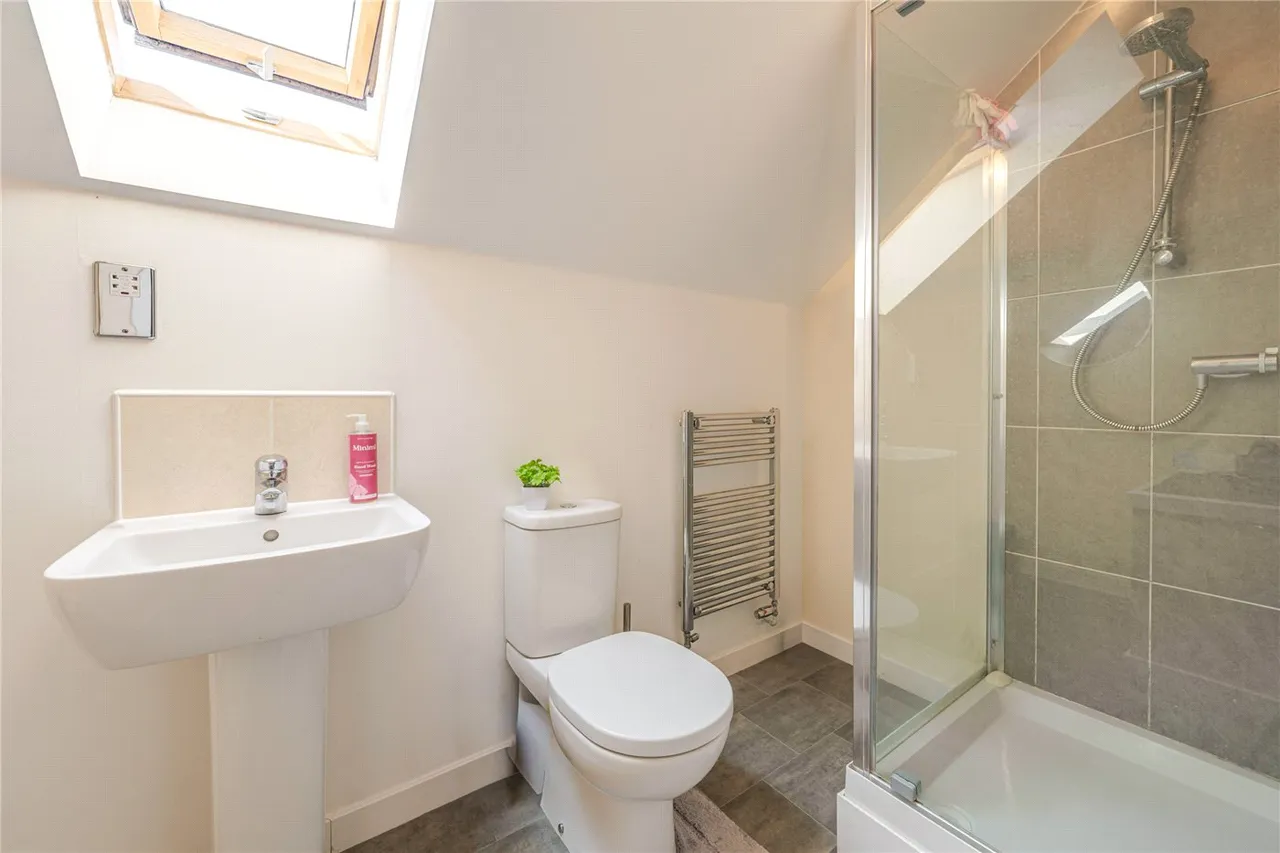 Lancaster Way, Whitnash, Leamington Spa, Warwickshire, CV31, photo 11