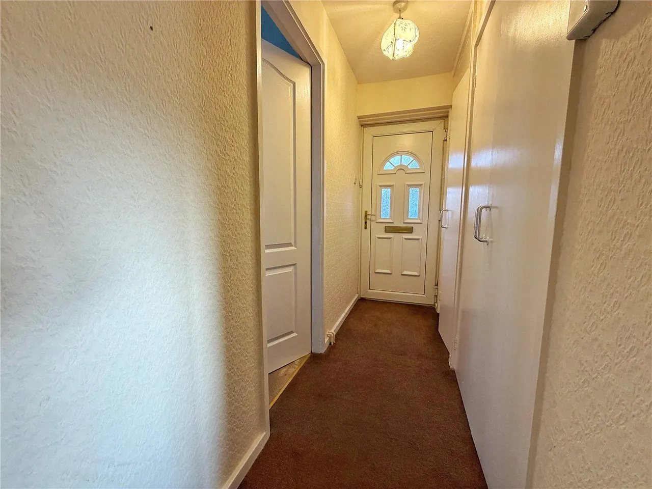 Nowell Court, Middleton, M24, photo 4