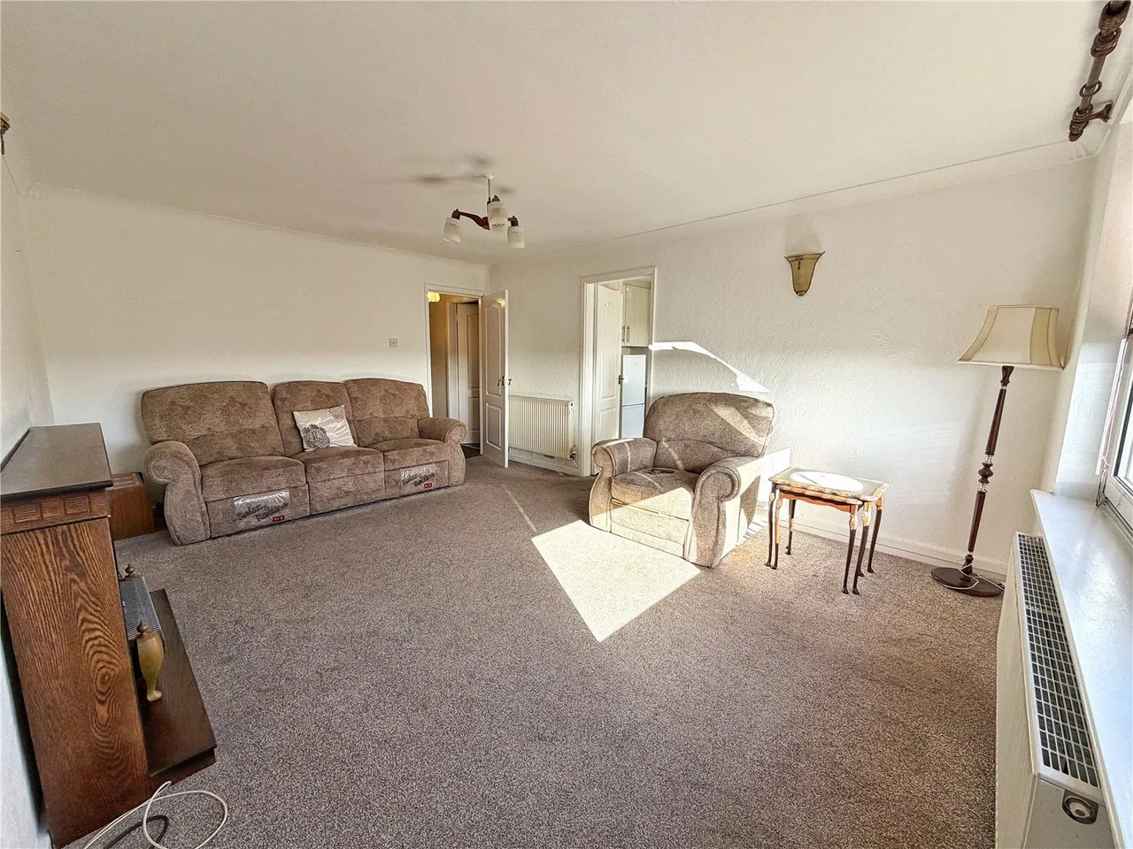 Nowell Court, Middleton, M24, photo 6