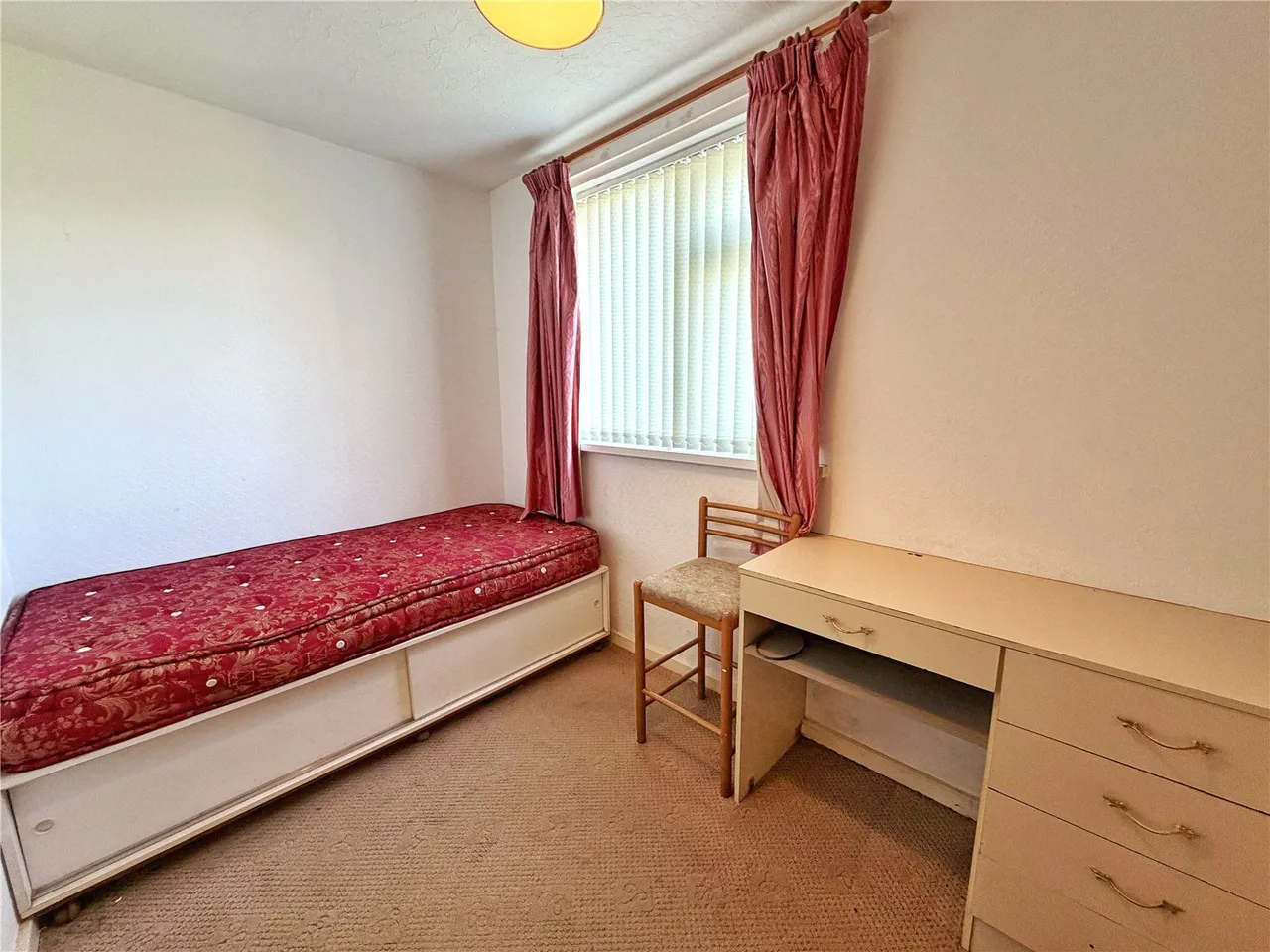 Nowell Court, Middleton, M24, photo 9