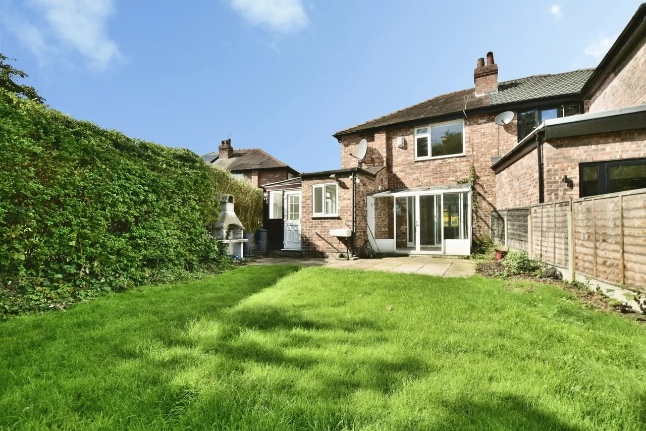 St. Georges Crescent, Timperley, WA15, photo 13