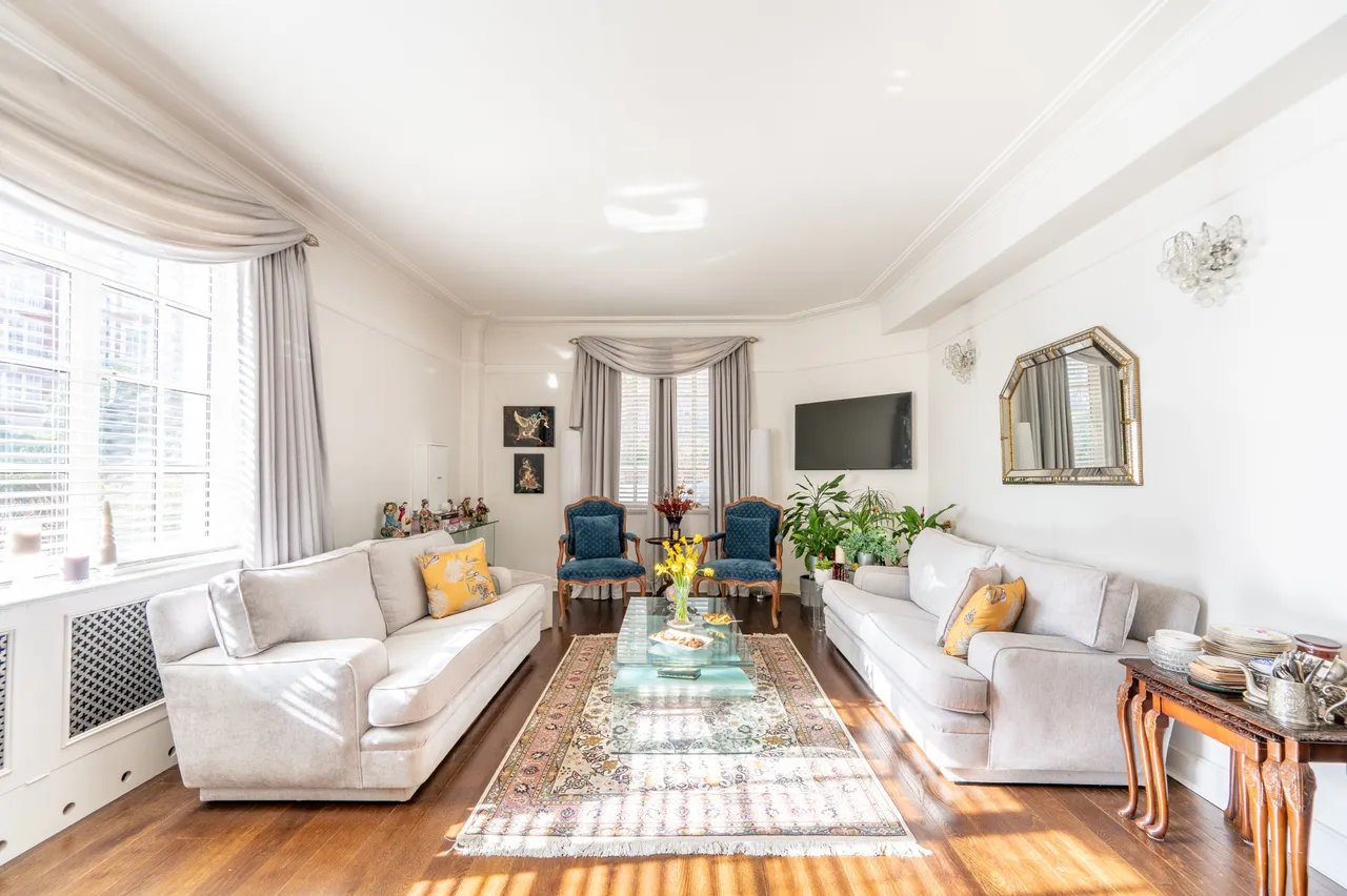 30 Cropthorne Court, 20-28 Maida Vale, London, photo 3