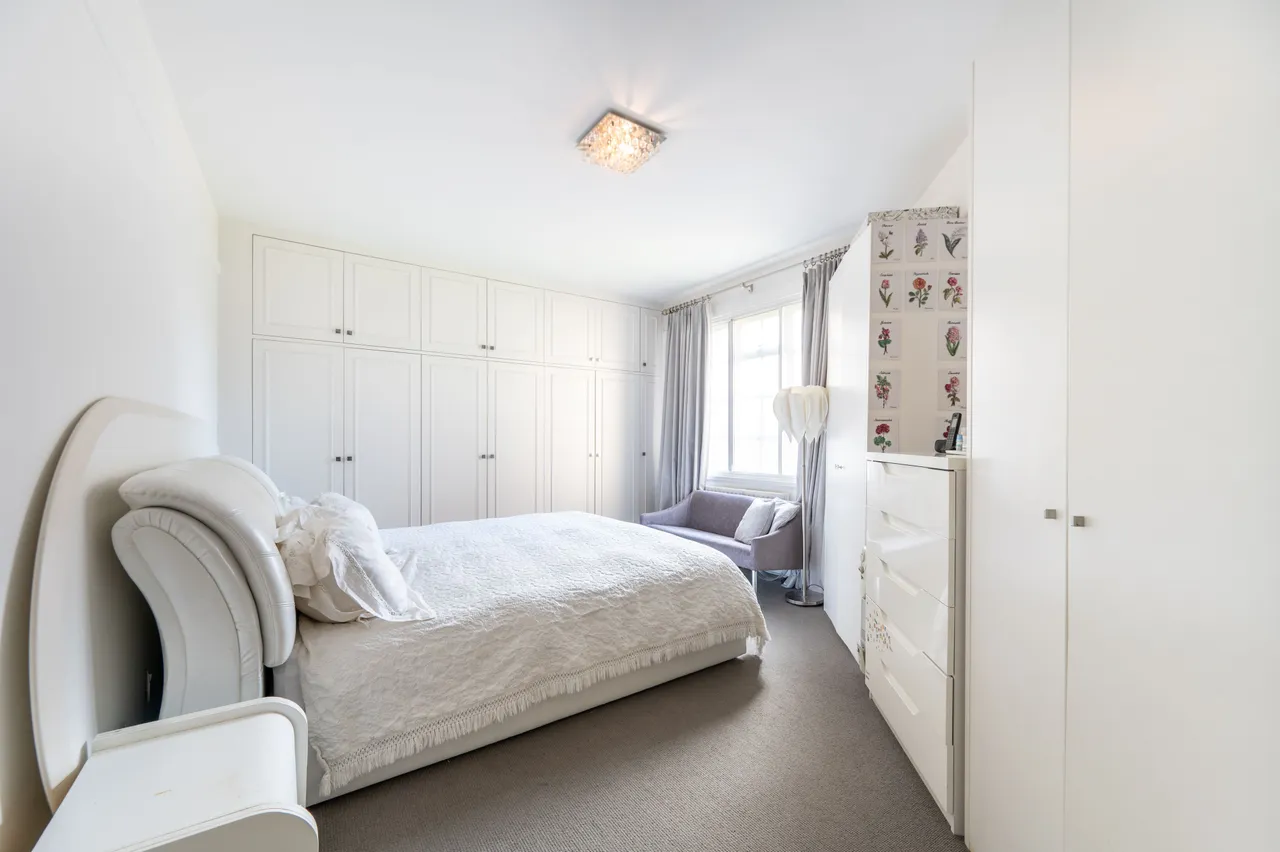 30 Cropthorne Court, 20-28 Maida Vale, London, photo 7