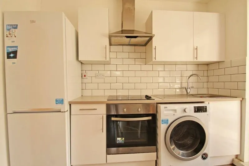 Southey Road, London SW9 0PF, photo 3