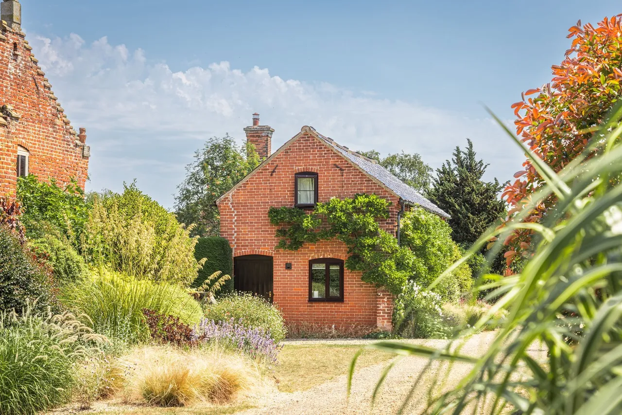 Impressive Grade II Listed Period Cou, photo 21