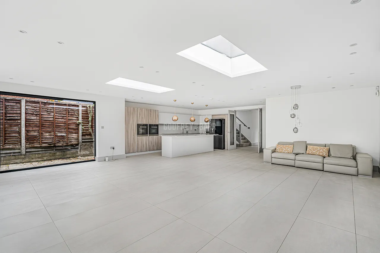 Connaught Drive, Hampstead Garden Suburb, NW11, photo 6