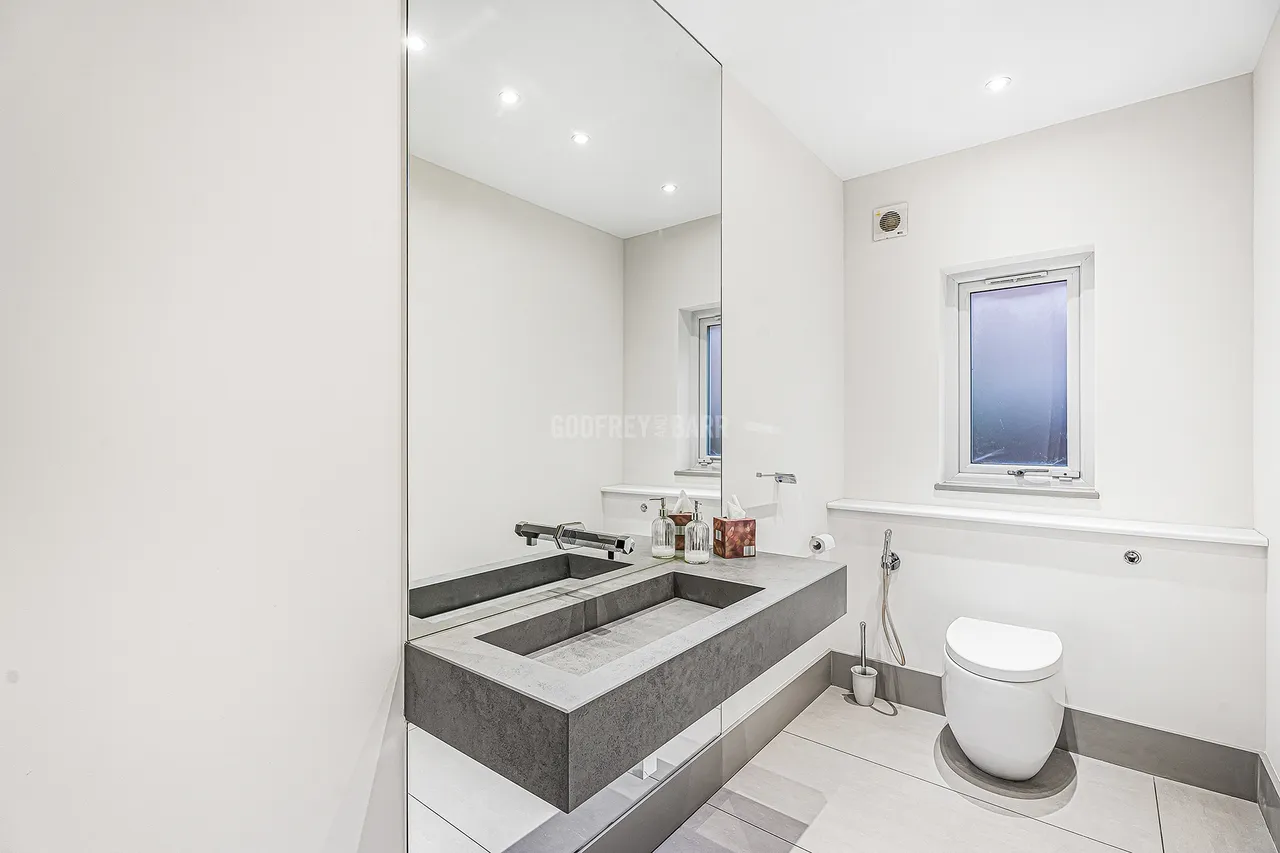 Connaught Drive, Hampstead Garden Suburb, NW11, photo 20