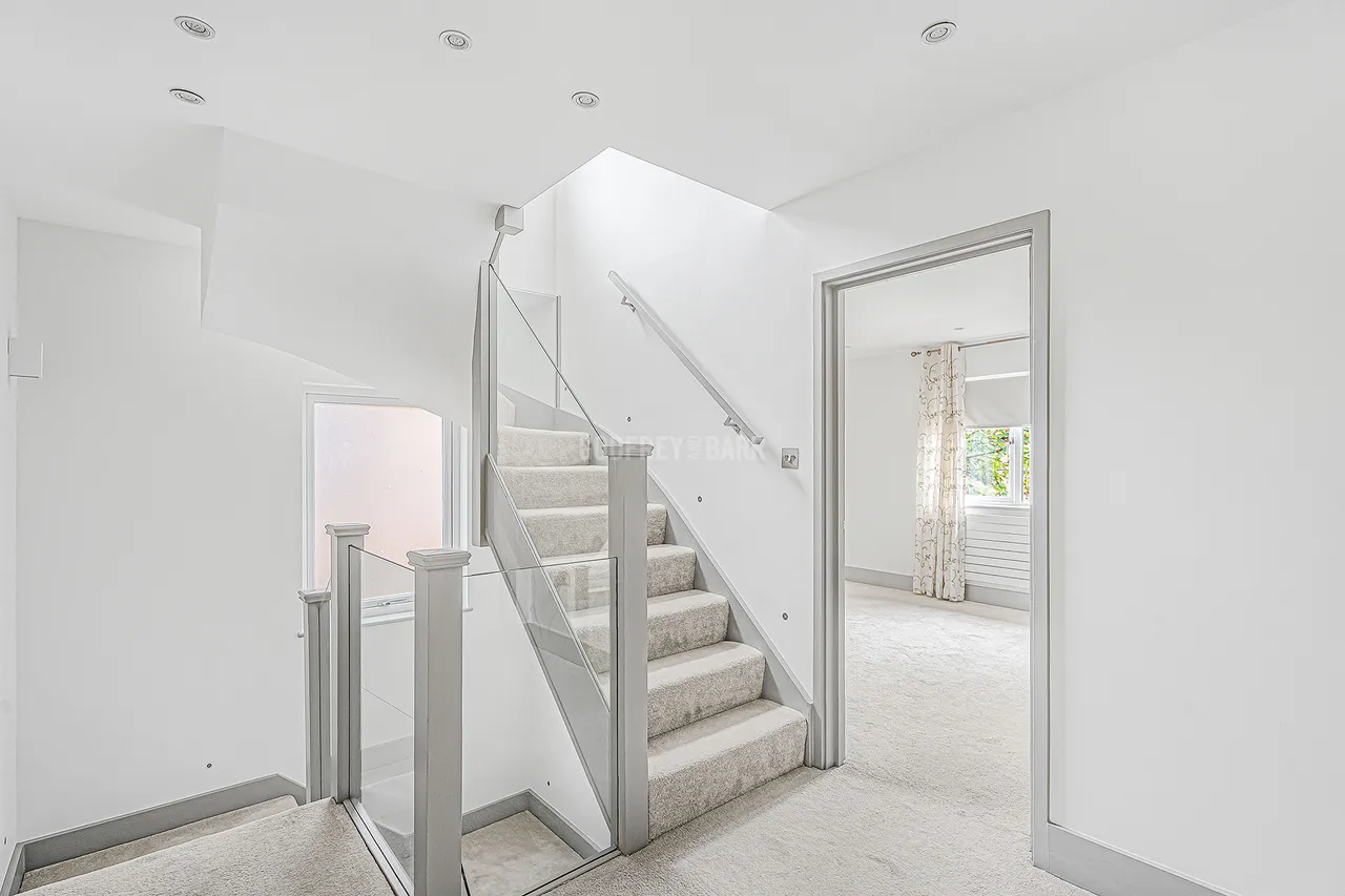 Connaught Drive, Hampstead Garden Suburb, NW11, photo 22