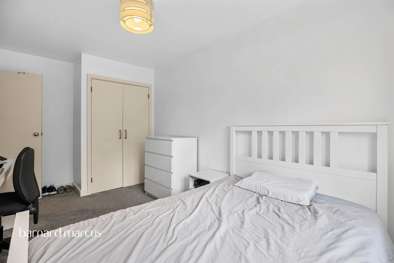 Beaumaris Gardens, London, SE19, photo 15