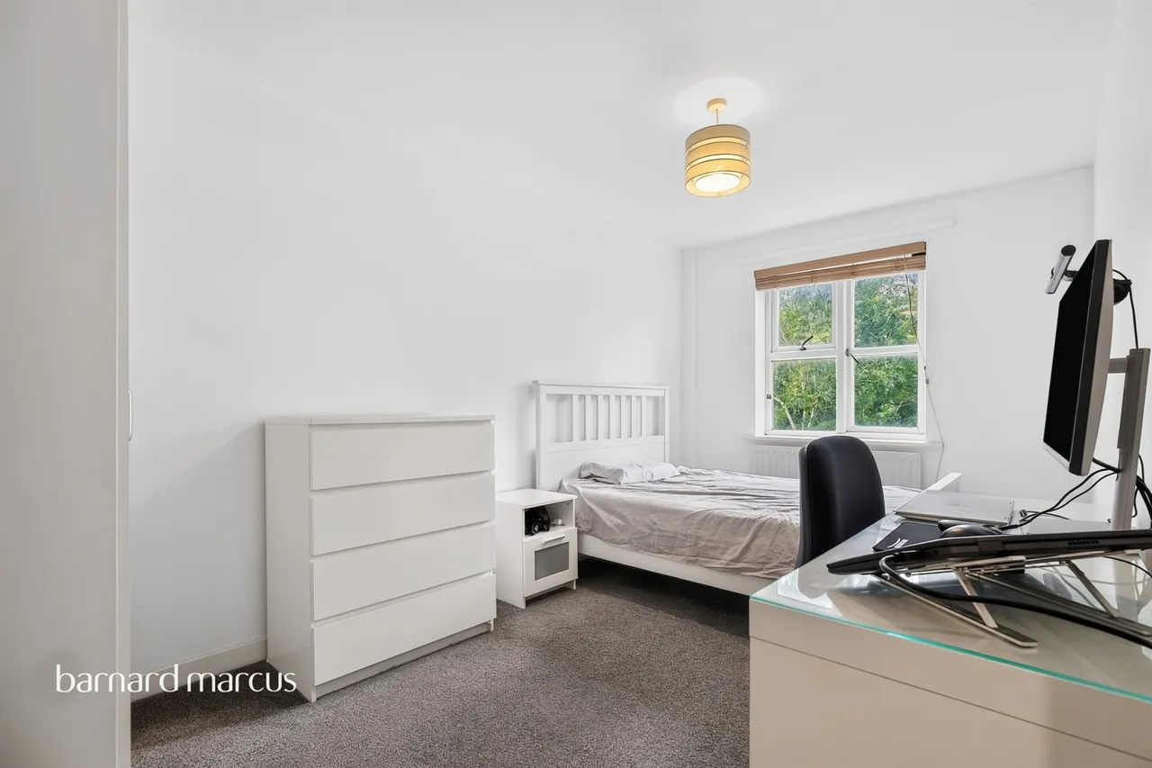 Beaumaris Gardens, London, SE19, photo 14
