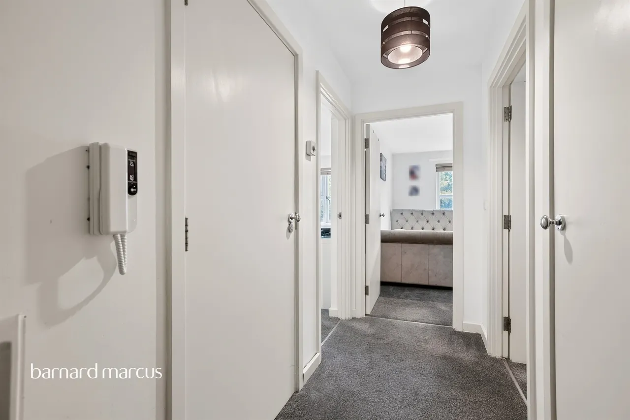 Beaumaris Gardens, London, SE19, photo 16