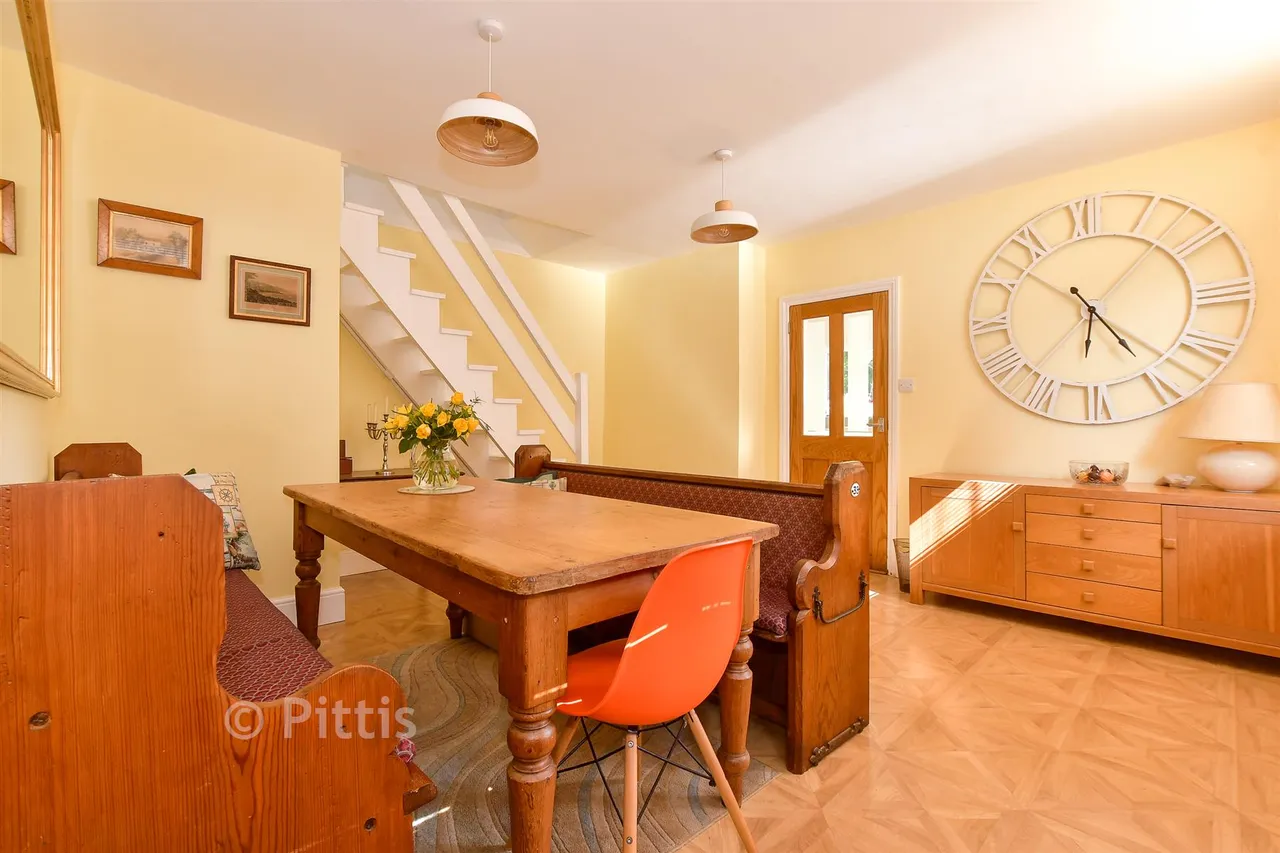 School Green Road, Freshwater, PO40, photo 6