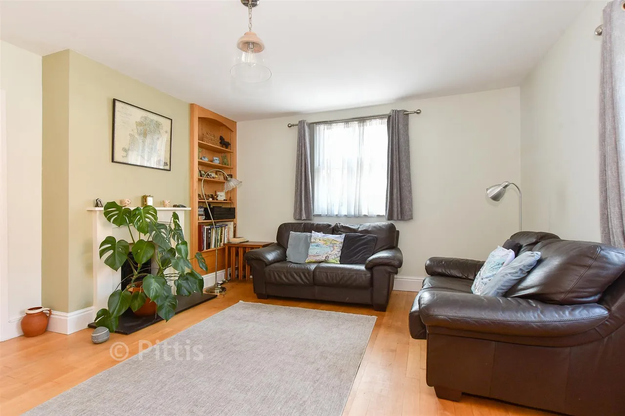 School Green Road, Freshwater, PO40, photo 12