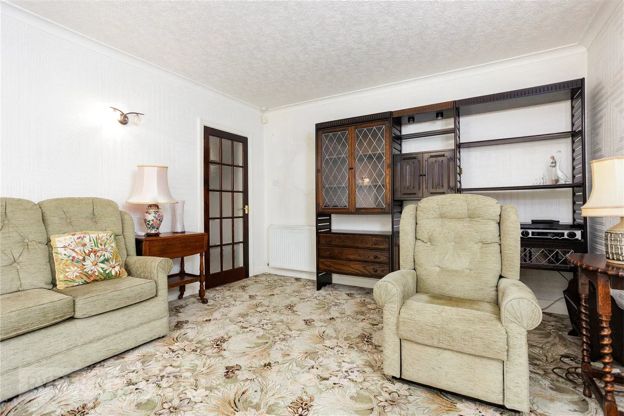 Elm Grove, Glossop, SK13, photo 5
