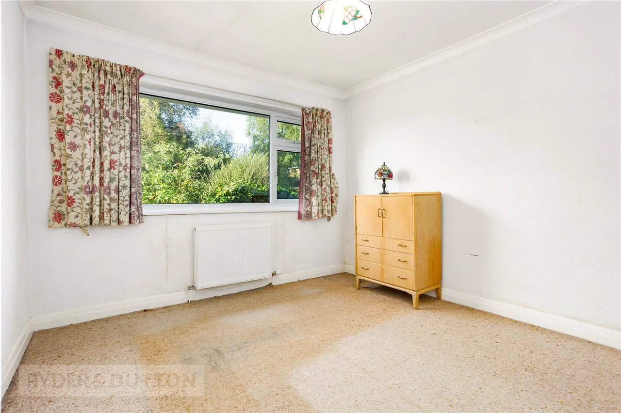 Elm Grove, Glossop, SK13, photo 13