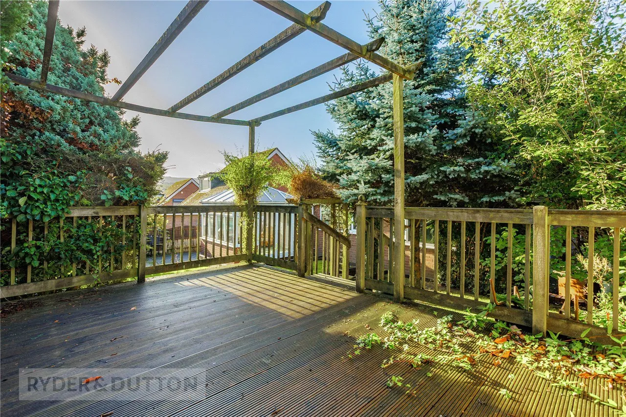 Elm Grove, Glossop, SK13, photo 25