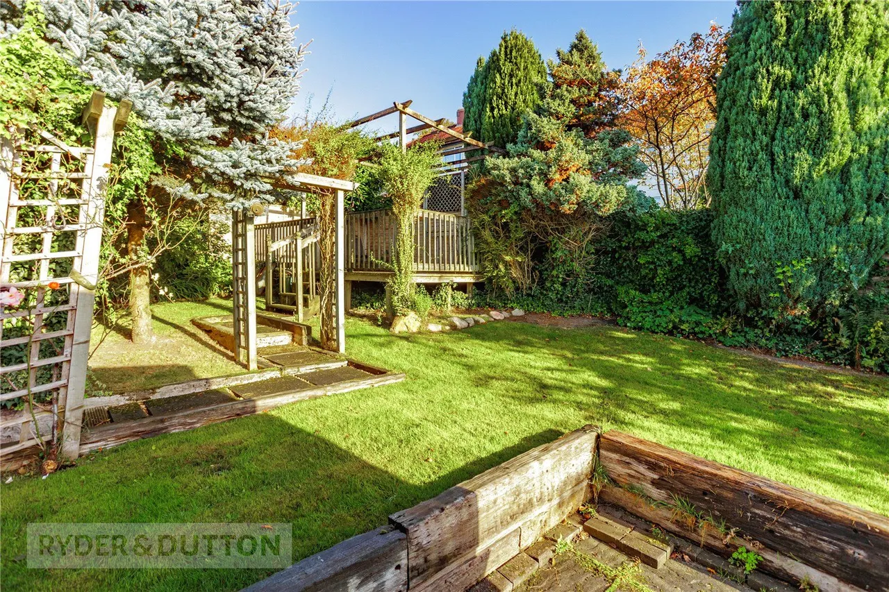 Elm Grove, Glossop, SK13, photo 21