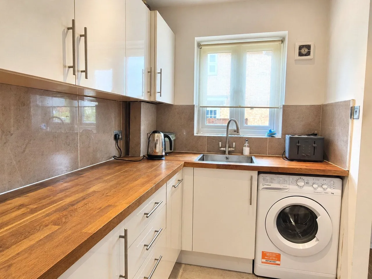 Laurel Fields, Potters Bar, EN6, photo 4