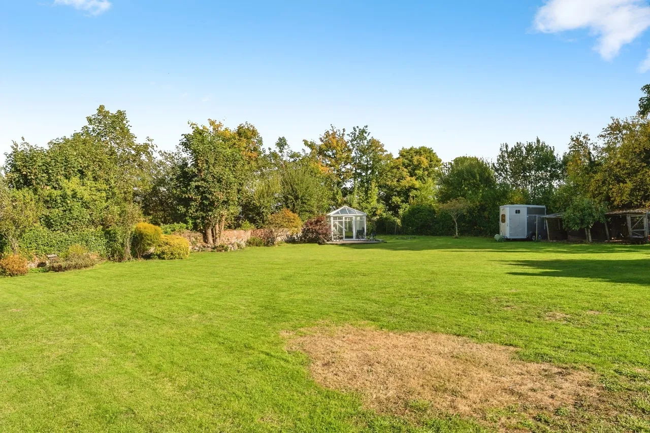 Chester Road, Oakenholt, CH6, photo 17