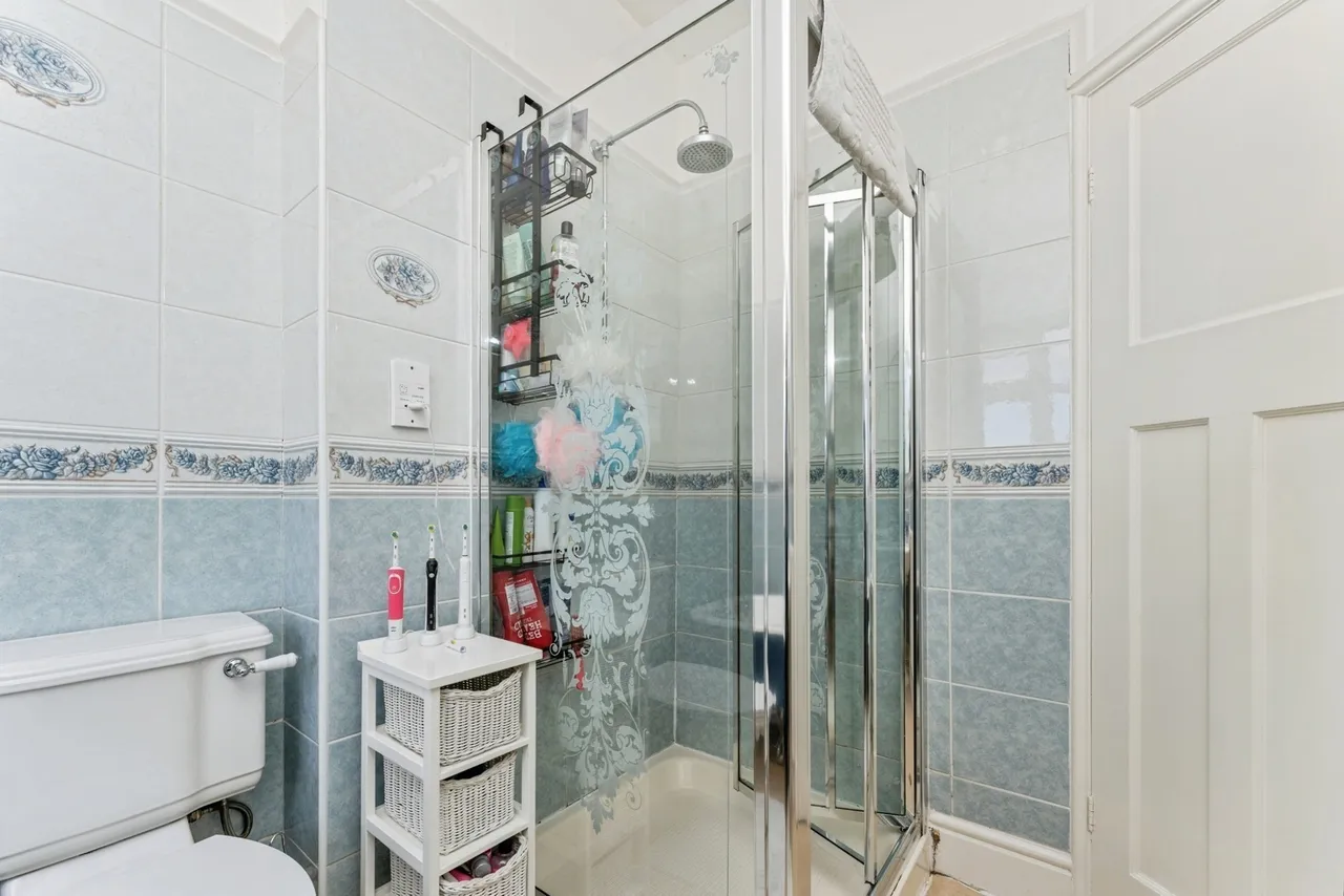 Chester Road, Oakenholt, CH6, photo 10