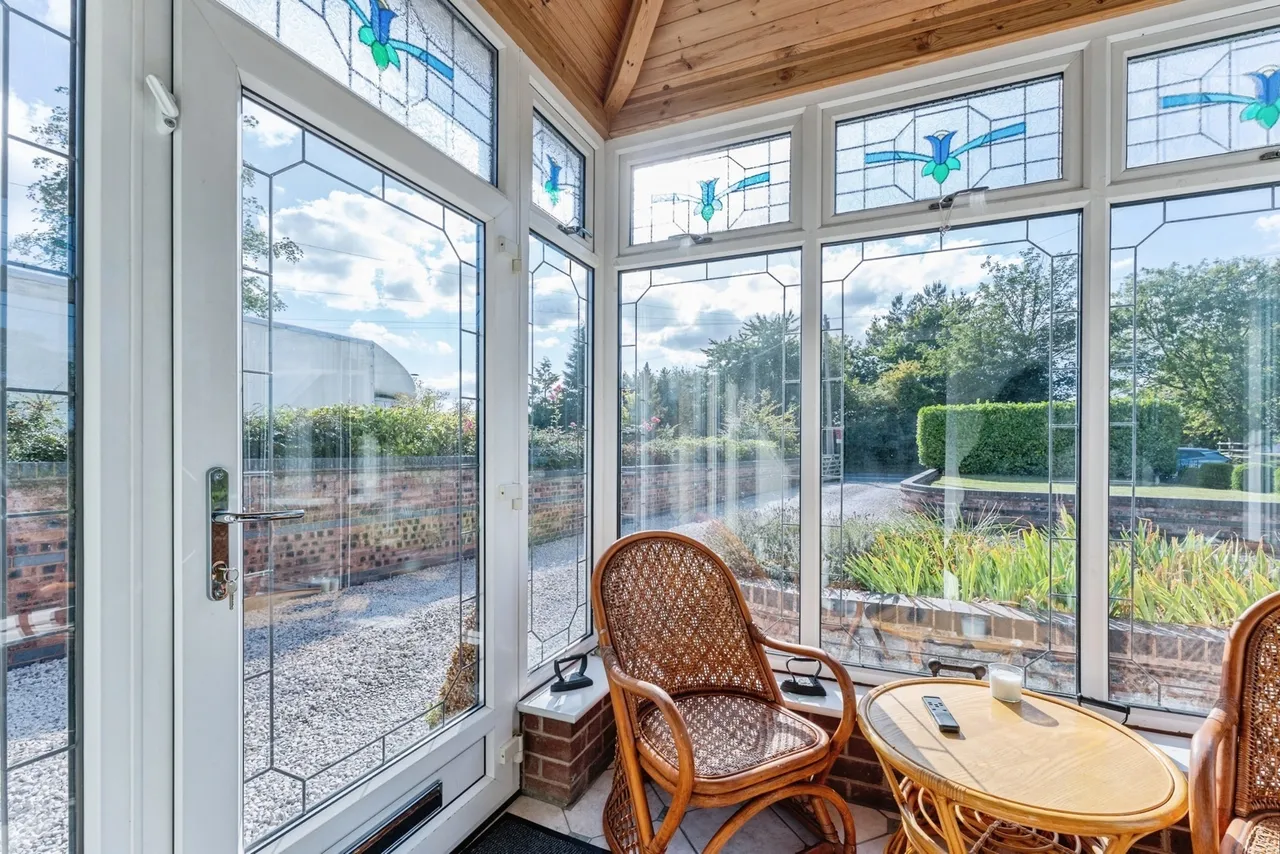 Chester Road, Oakenholt, CH6, photo 6