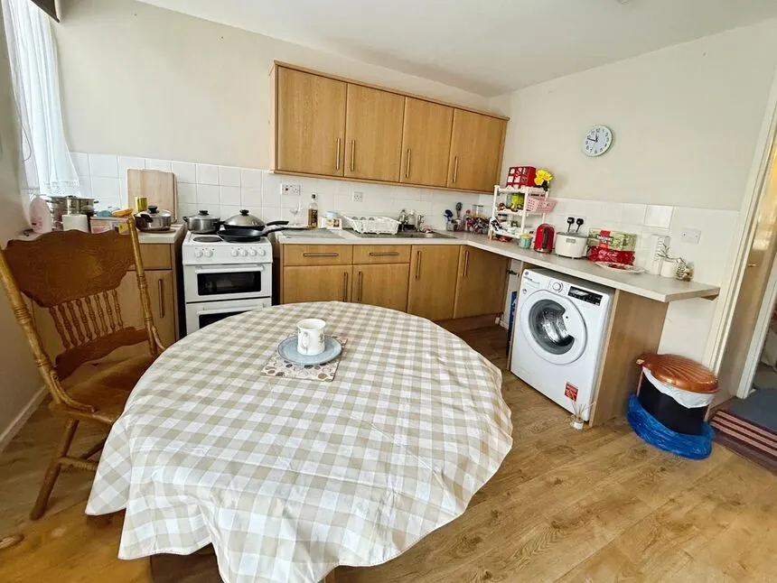 Owen Close, London, SE28, photo 5