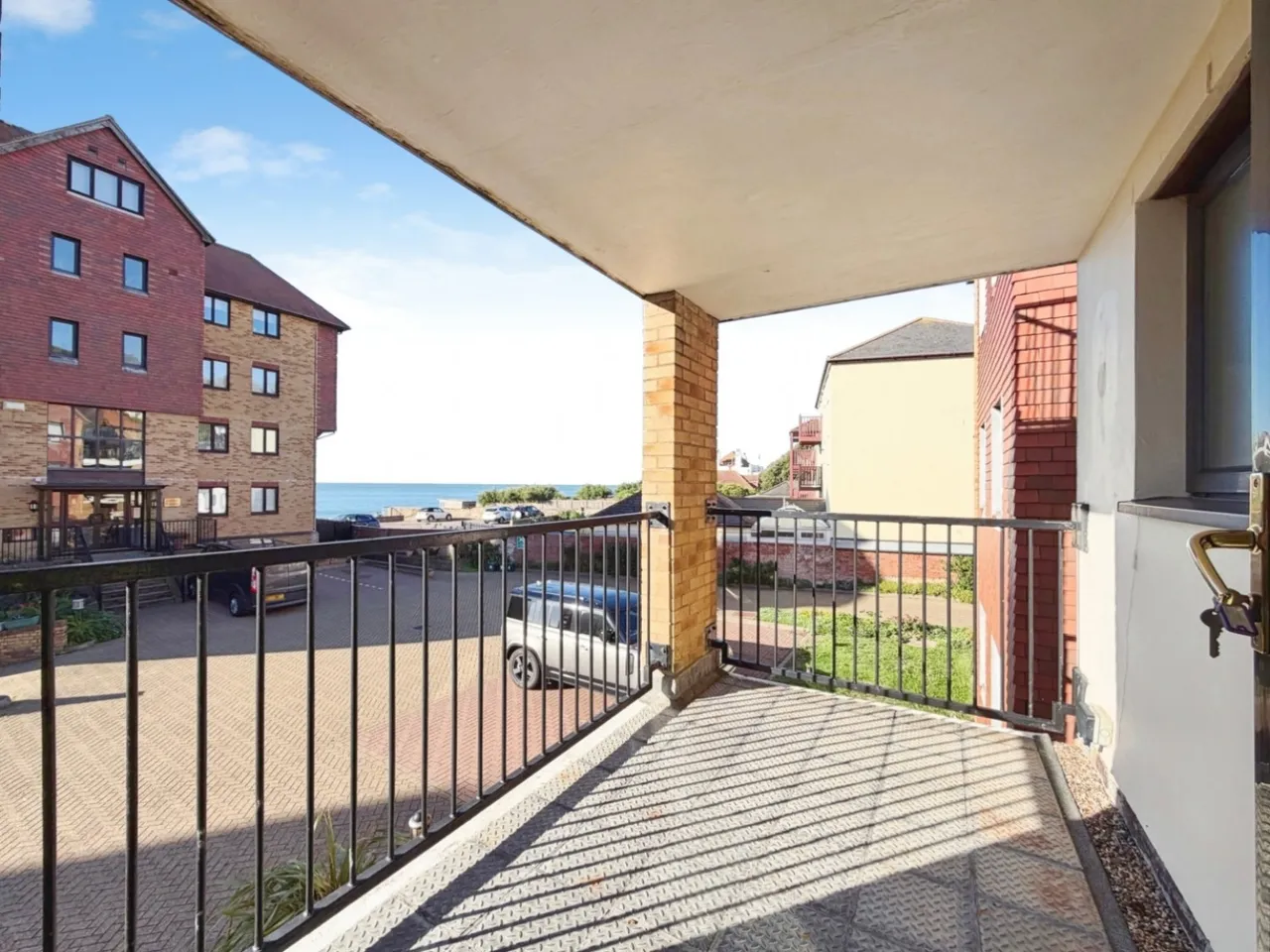 The Riviera, Sandgate, CT20, photo 4