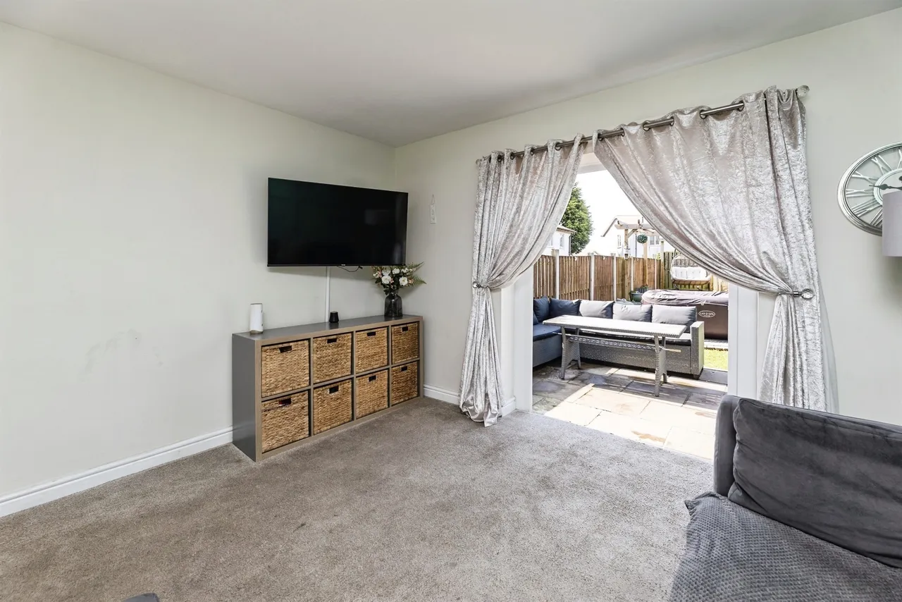 Leigh Avenue, Tingley, Wakefield, photo 6