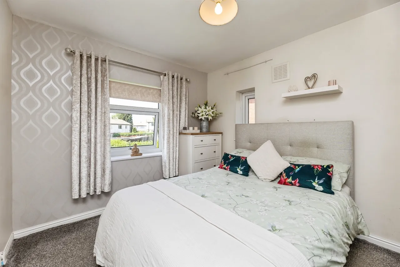 Leigh Avenue, Tingley, Wakefield, photo 11