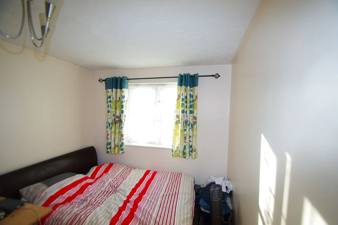 18 Badminton House, Anglian Close, Watford, photo 7