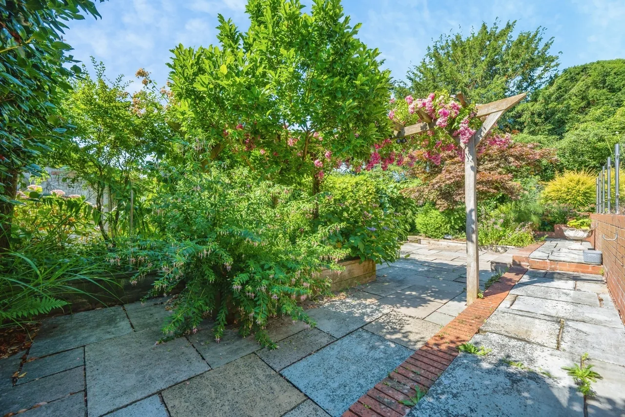 School Lane, Hints, B78, photo 29