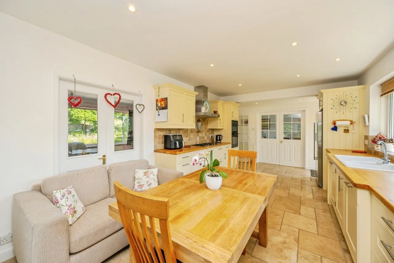 School Lane, Hints, B78, photo 8