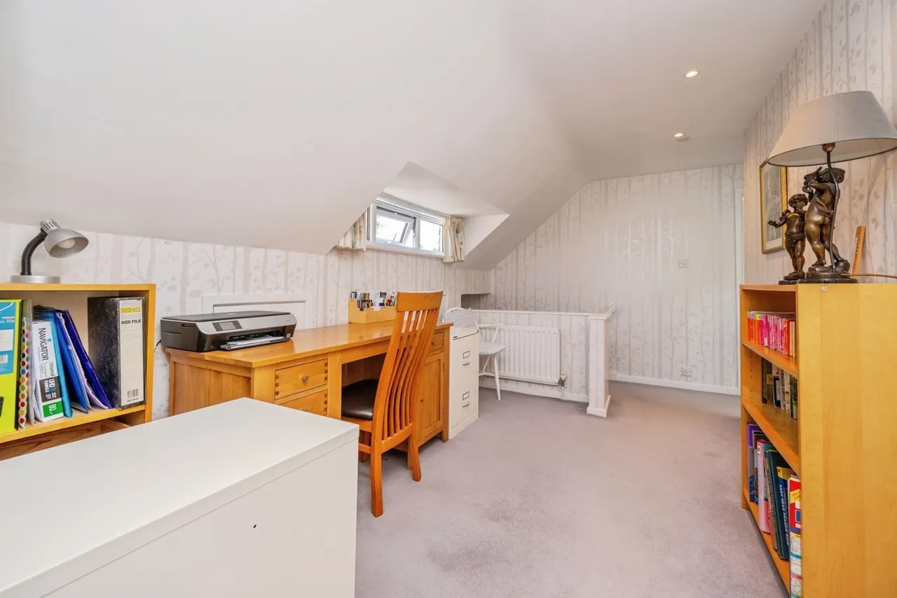 School Lane, Hints, B78, photo 23