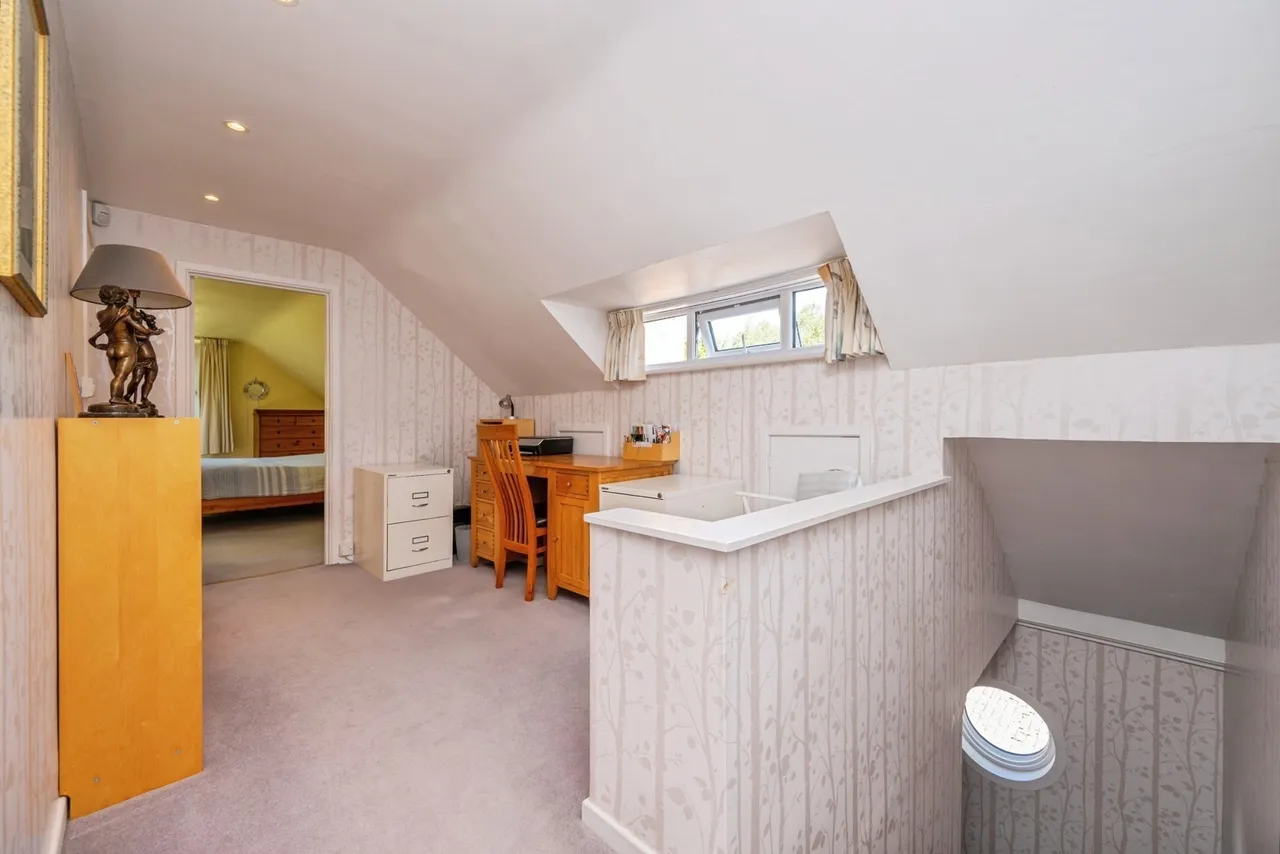 School Lane, Hints, B78, photo 22