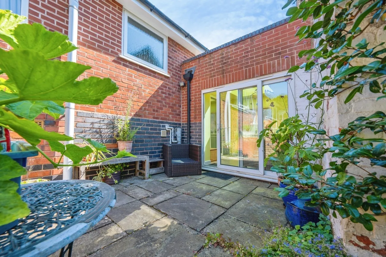 School Lane, Hints, B78, photo 25