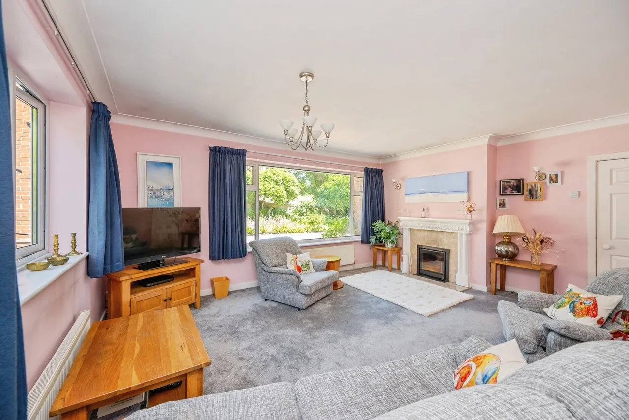 School Lane, Hints, B78, photo 7