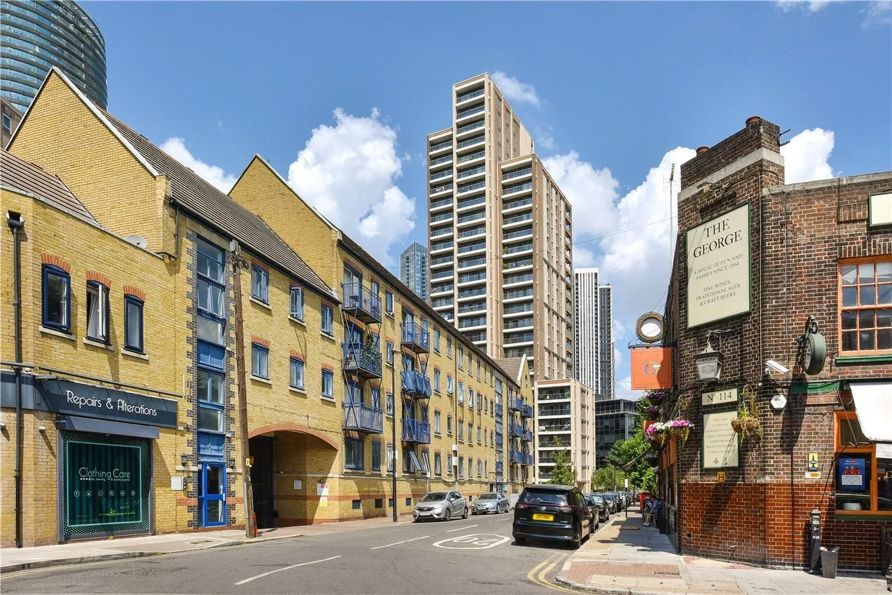 East Ferry Road, London, E14, photo 8