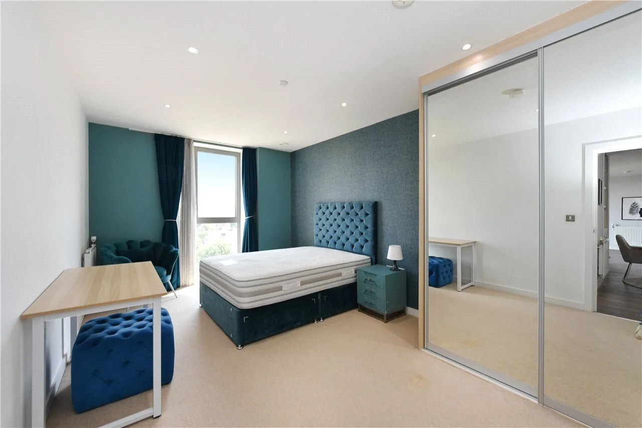 East Ferry Road, London, E14, photo 4