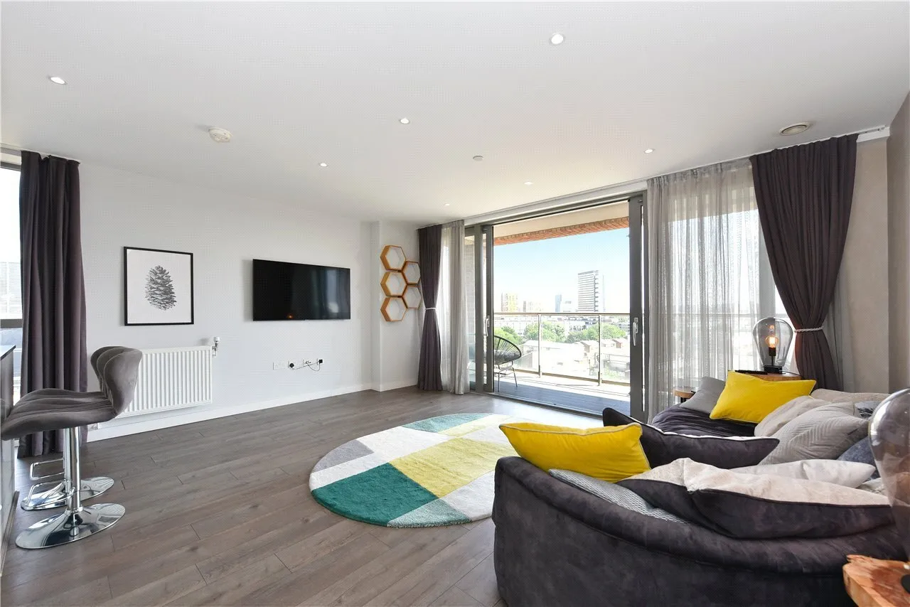 2 bed flat for sale, East Ferry Road, London, E14