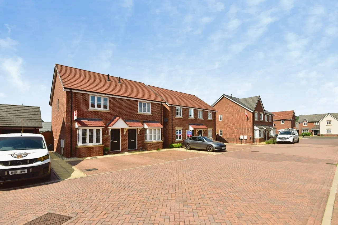 Skylark Row, Baldwins Gate, Newcastle, Staffordshire, ST5, photo 16