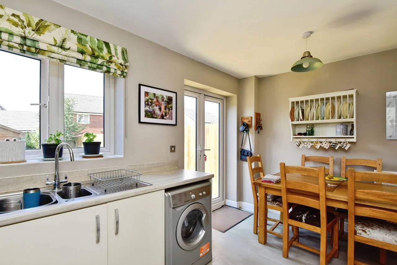 Skylark Row, Baldwins Gate, Newcastle, Staffordshire, ST5, photo 10