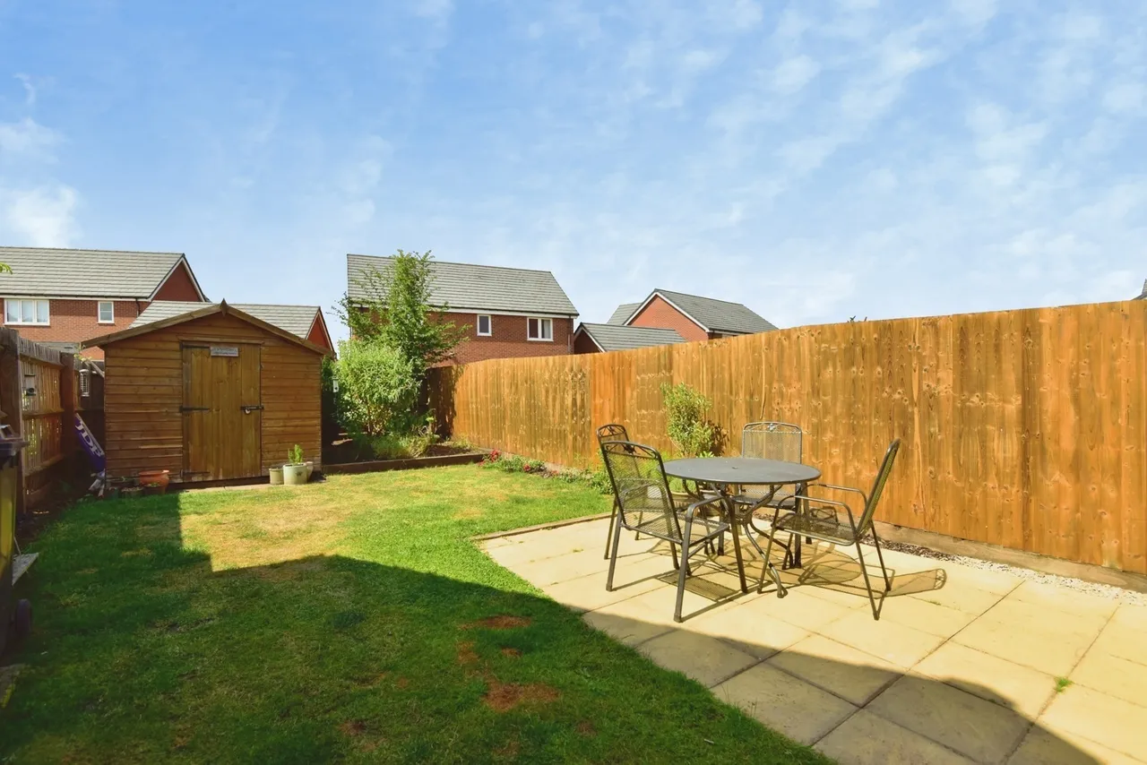 Skylark Row, Baldwins Gate, Newcastle, Staffordshire, ST5, photo 17