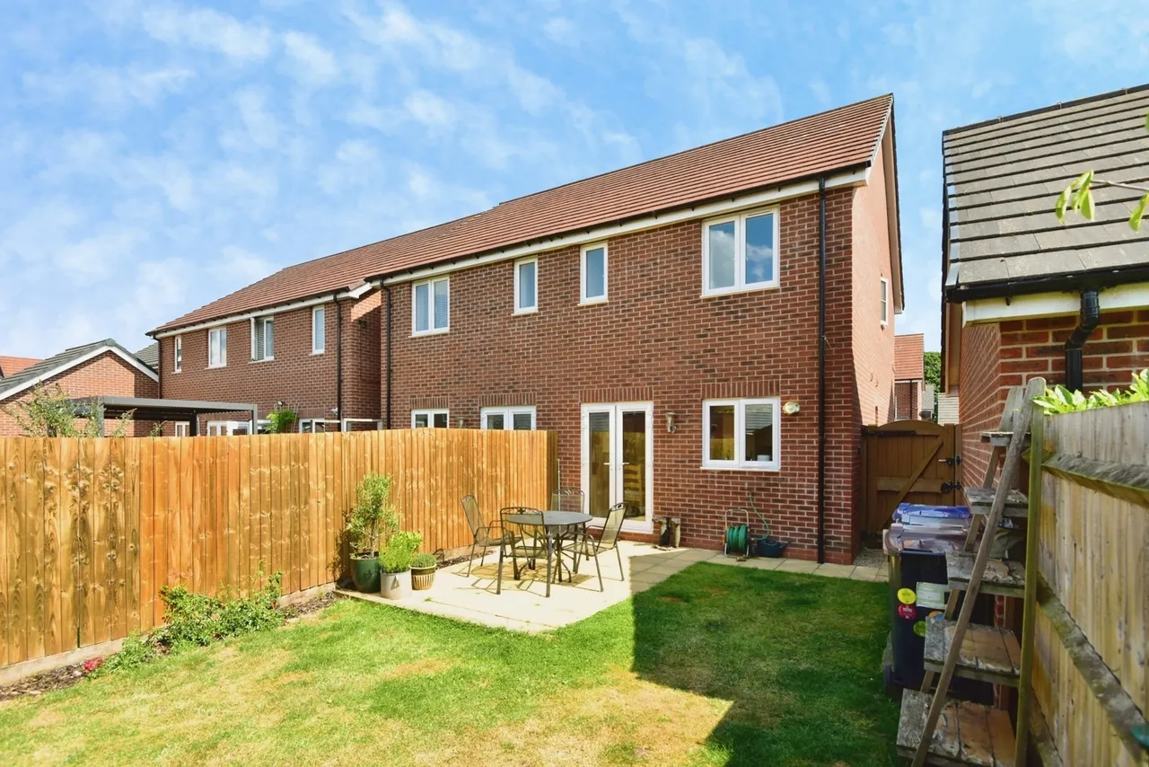 Skylark Row, Baldwins Gate, Newcastle, Staffordshire, ST5, photo 7