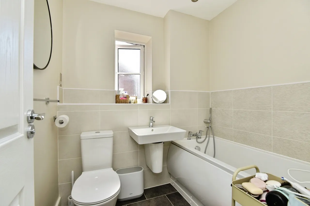 Skylark Row, Baldwins Gate, Newcastle, Staffordshire, ST5, photo 9