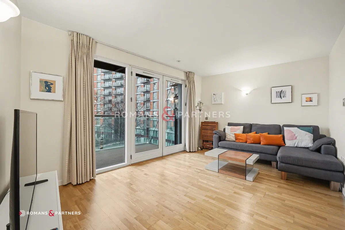 2 bed flat for sale, New Providence Wharf, Canary Wharf, E14