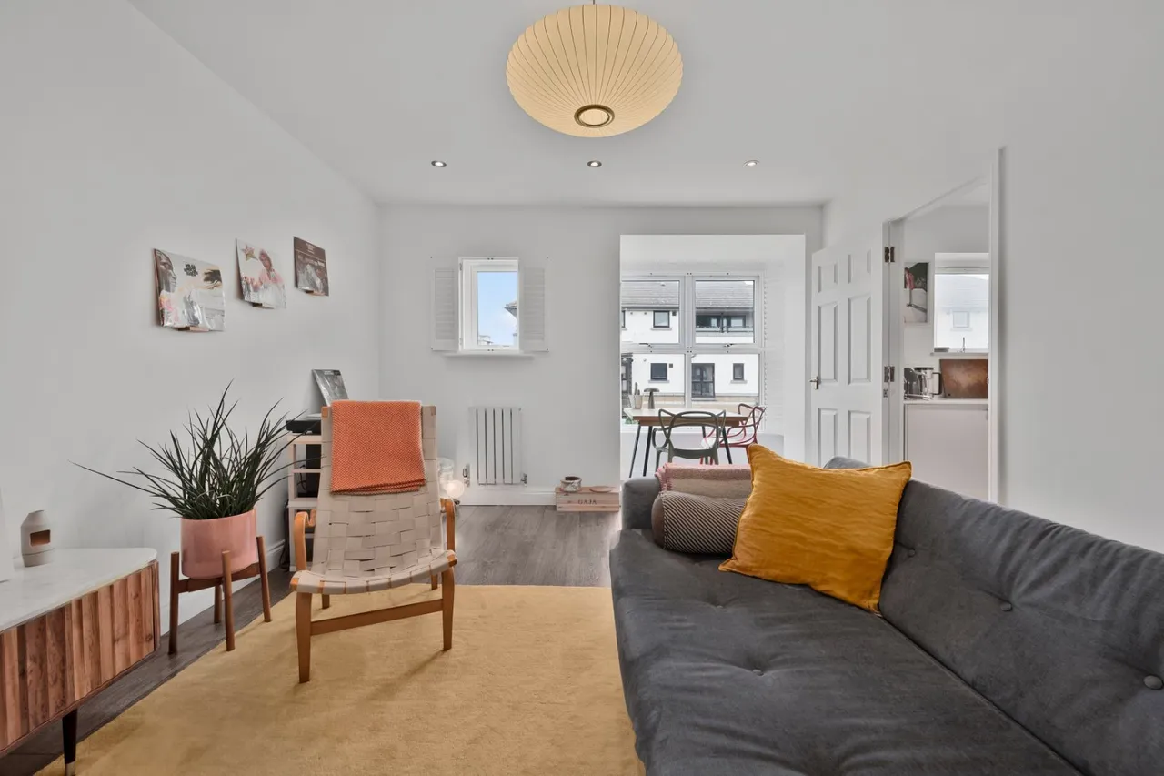 Wesley Avenue, London, E16, photo 13