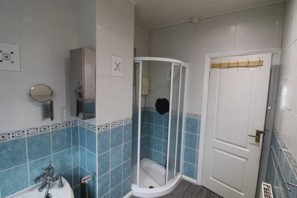 Church Lane, Newsome, HD4, photo 27