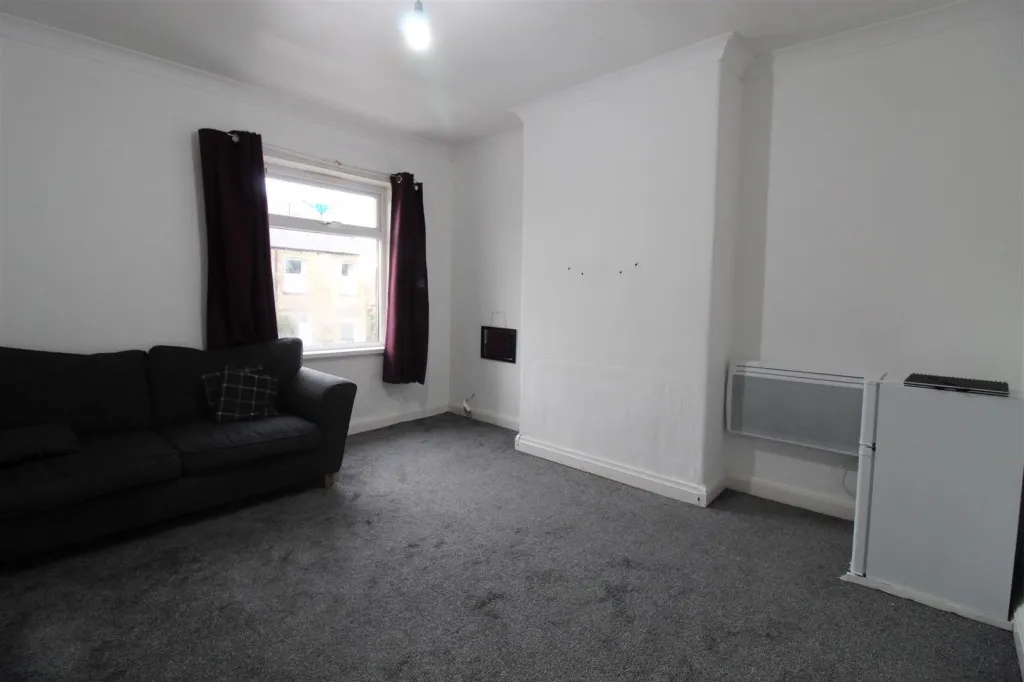Church Lane, Newsome, HD4, photo 22